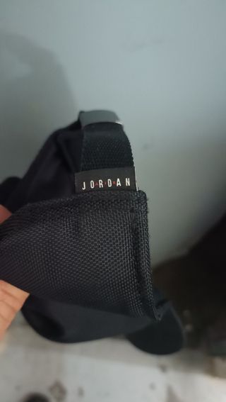 Gorra jordan logo plata