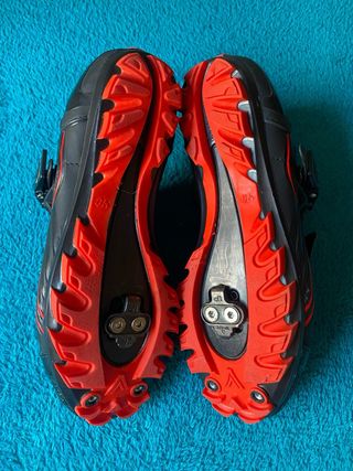 Scarpe Vittoria MTB con cricch. regol.. e 2 velcri