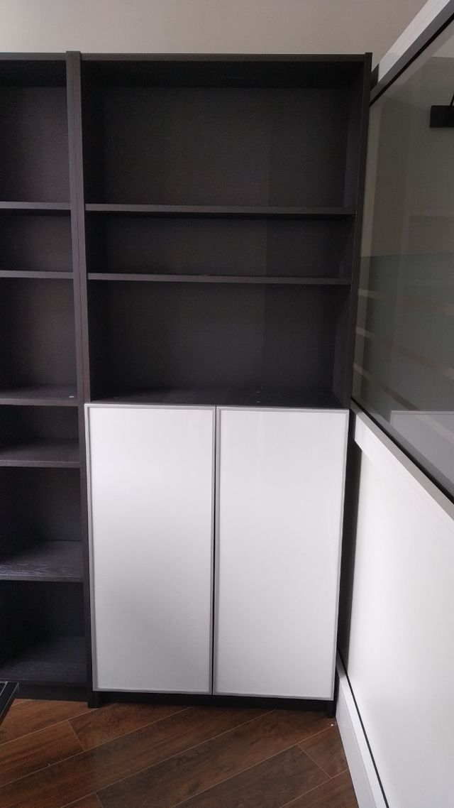 Scaffali librerie 2 ripiani con 2 ante