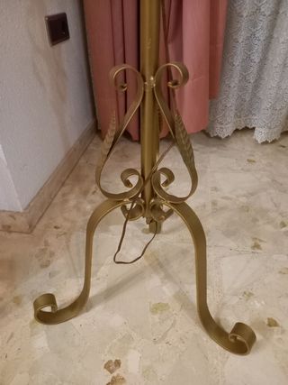 Lampara de pie