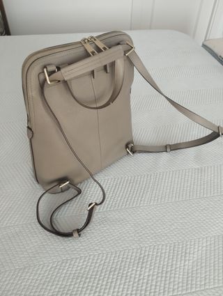 Bolso mochila marca Roberto Verino