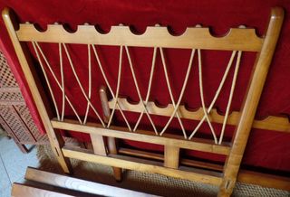 Cama de madera castaño años 30