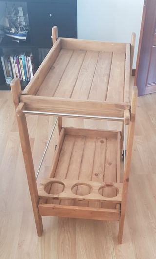 Mobili accessori in legno