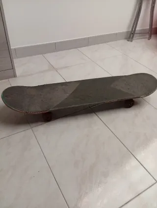Skateboard