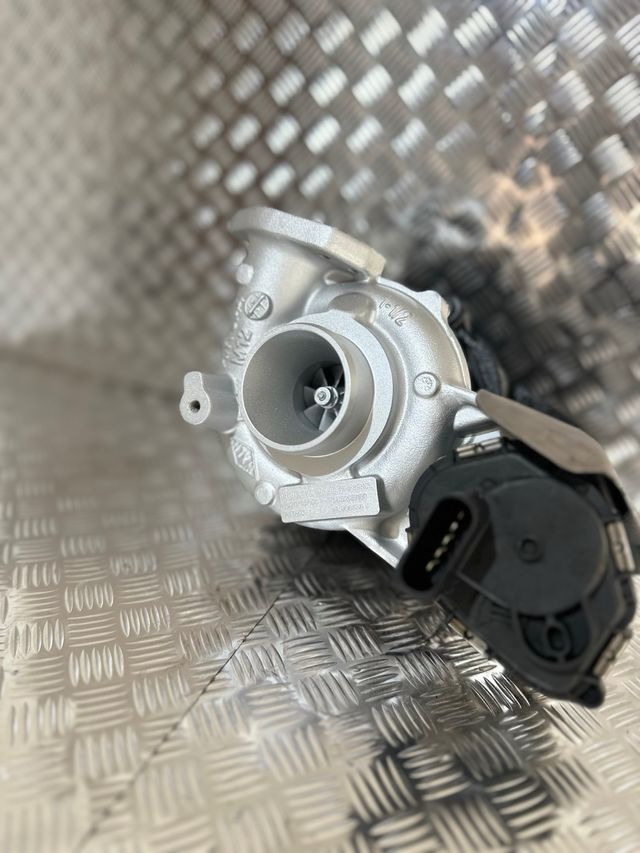 Turbo 853603 1.5BlueHDI 130cv