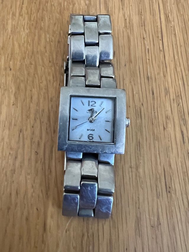 Varios relojes Festina y Lotus