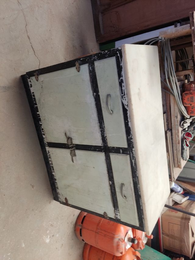 Armario de cocina vintage