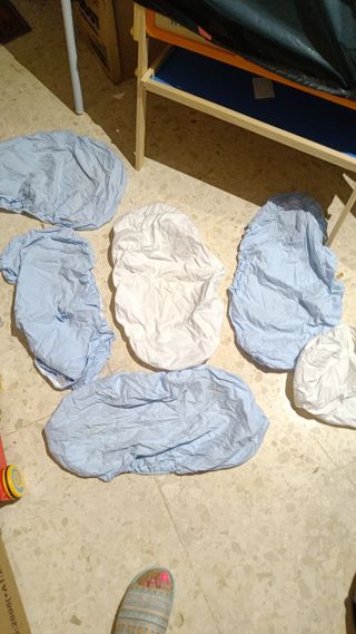 Moisés madera en blanco 