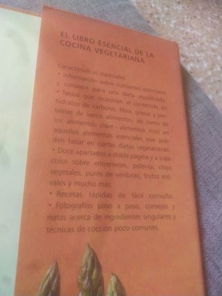 El libro esencial de cocina vegetariana