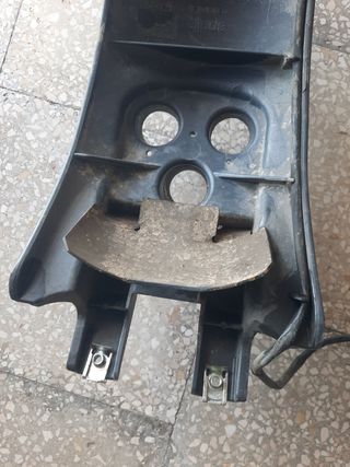 Carena Porta targa scarabeo 100 4T