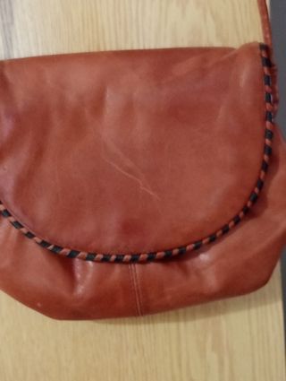 BOLSO DE PIEL AUTÉNTICA 