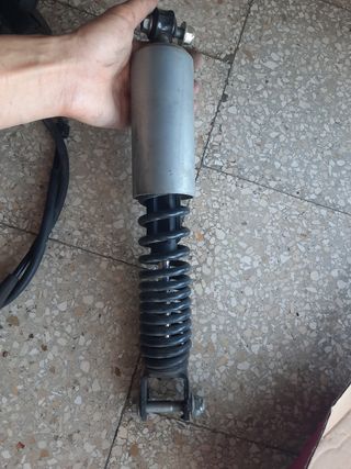 Ammortizzatore posteriore scarabeo 100 