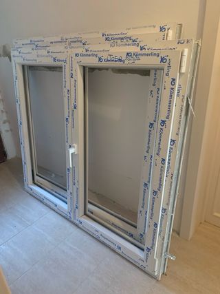 Ventanas PVC Blancas Abatibles a Estrenar