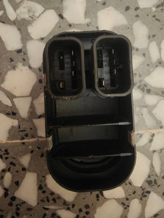 Mando de elevaluna de coche Ford escort.