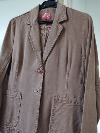 Traje pantalón de señora 