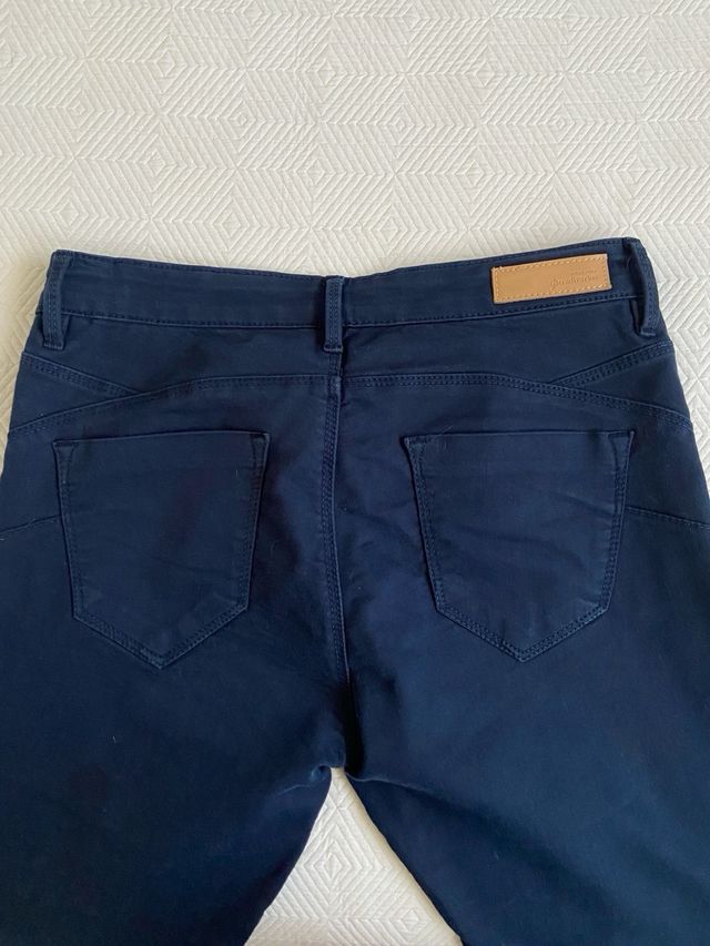 Pantalon pitillo azul