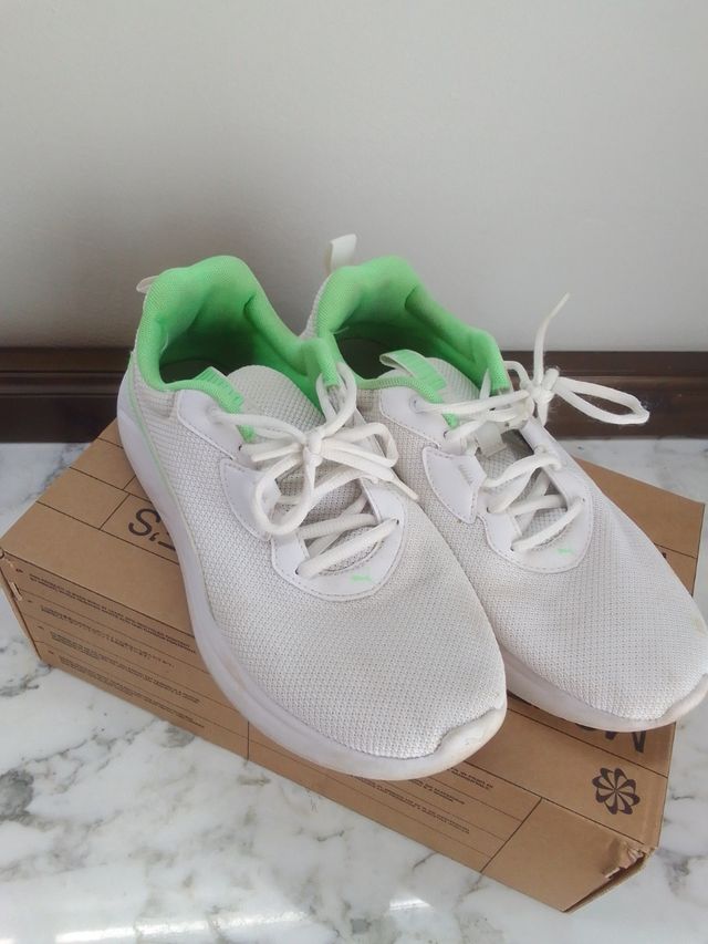 Zapatos Blanco y Verde PUMA