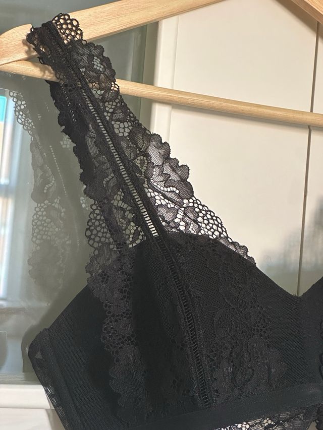 Sujetador negro lencero de Women’secret (talla 90B