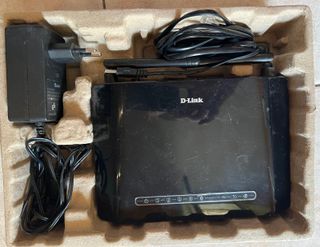D-Link Wireless N300 ADSL2+ Modem Router 4 porte