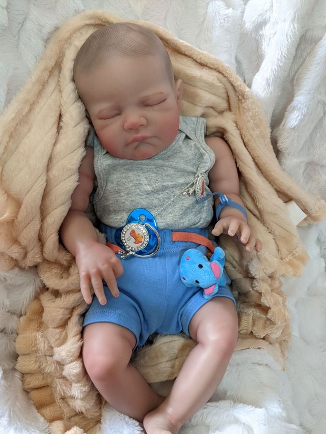 Reborn. al cogerlos como coger un bebe hago envíos