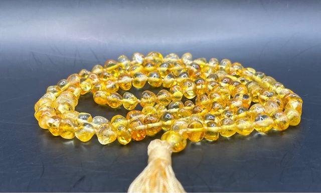 Collares, mala budista