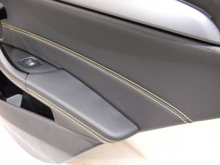 BMW X2 F39 paneles puerta cuero