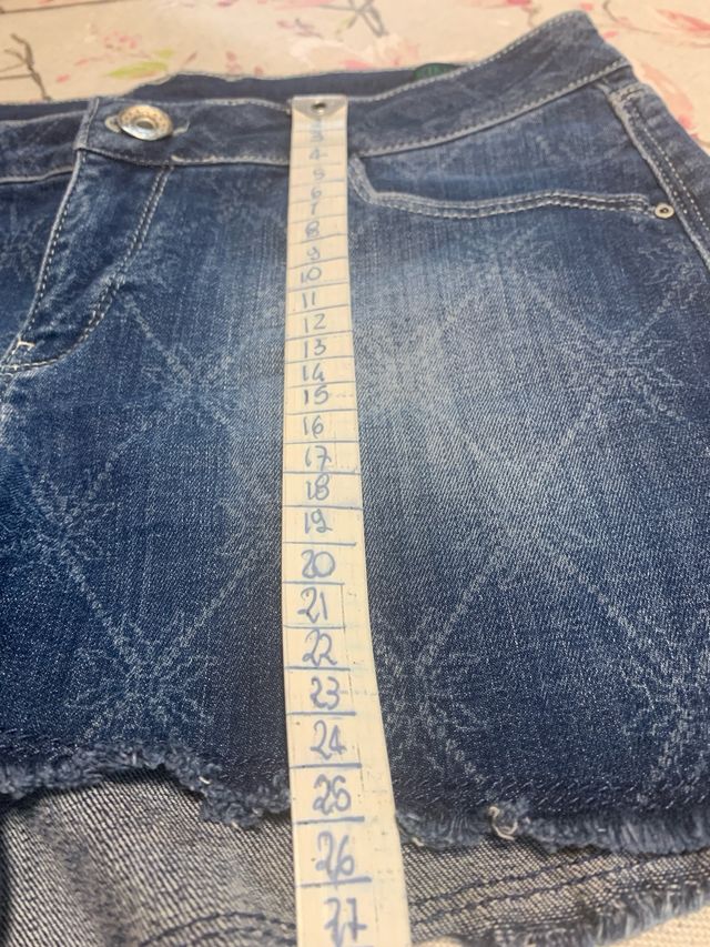 Panataloncini corti elasticizzati