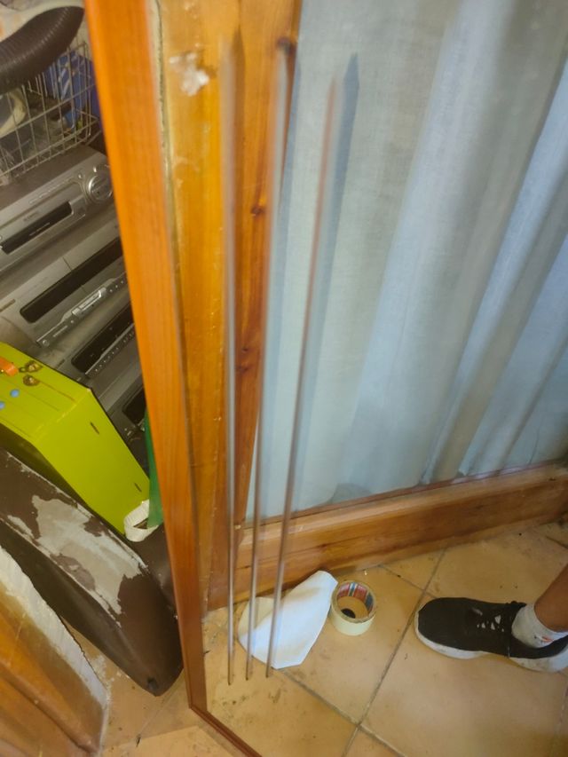 Escritorio oficina + silla naranja