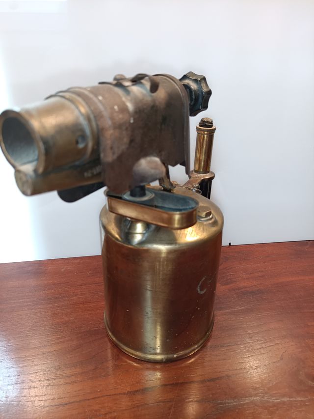 Antigo maçarico OPTIMUS de latão e cobre