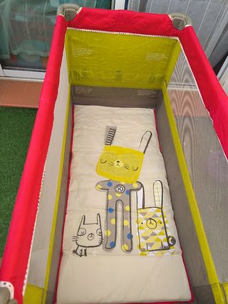 Cuna de viaje dos alturas