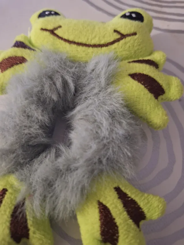 Coletero rana goma pelo