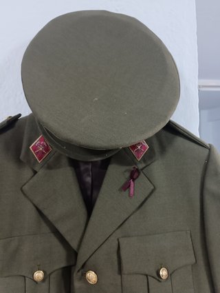 Traje auntentico militar