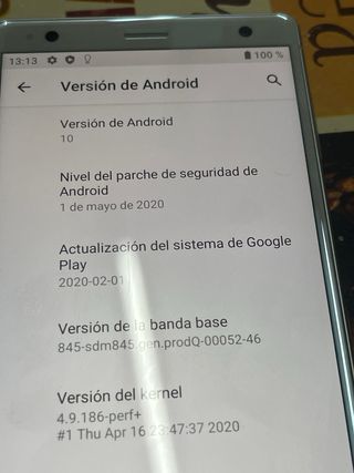 Sony Xperia XZ2 