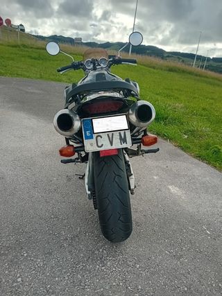 Honda cb 900f Hornet