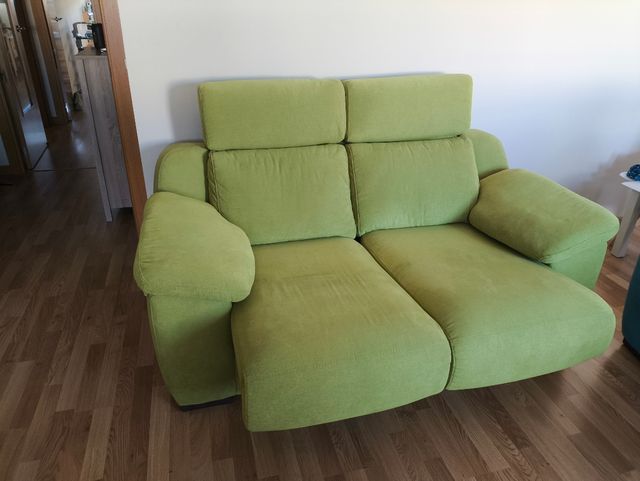 2 UD Sofá Pedro Ortiz modelo Paddy