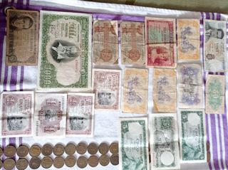 Billetes y monedas antiguos
