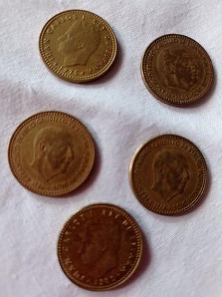 Billetes y monedas antiguos