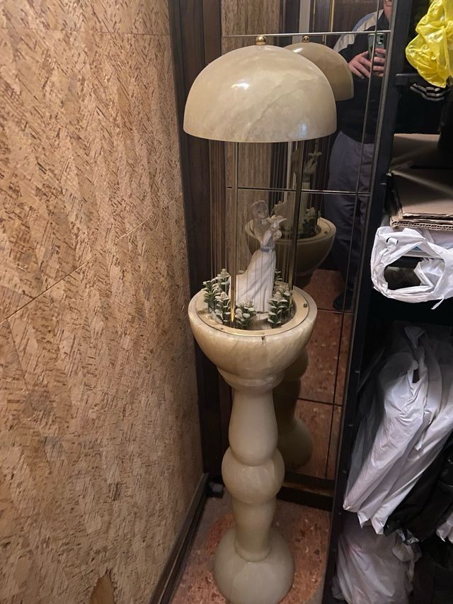 Fuente decoración vintage