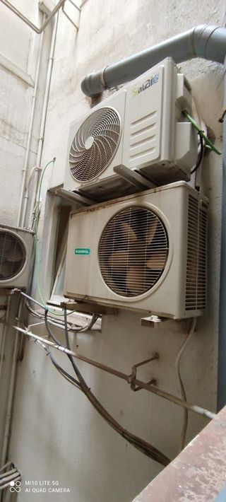 Carga y reparación de equipos de aire ac