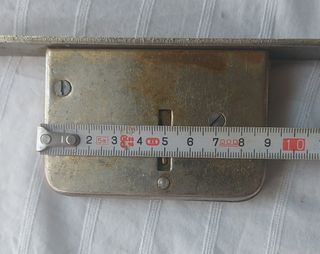 Antigua cerradura para puertas de entrada