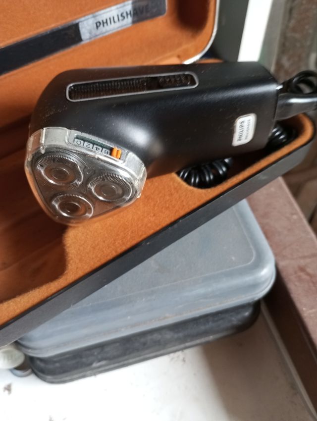 Rasoio da barba elettrico Philips