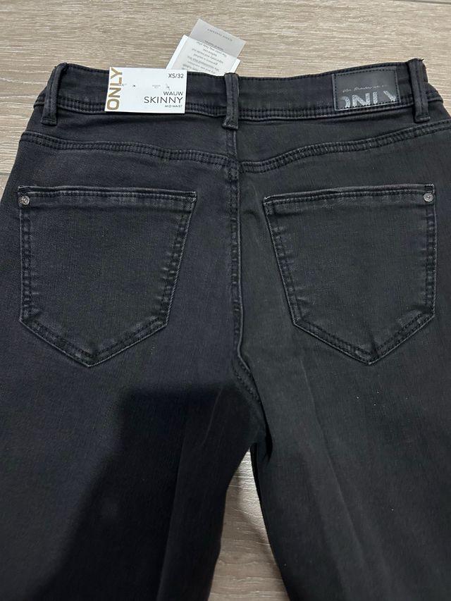 Pantalón Only NUEVO