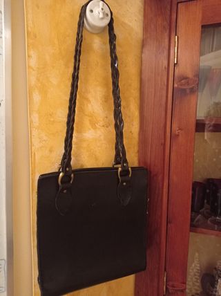 OFERTA bolso negro de cuero