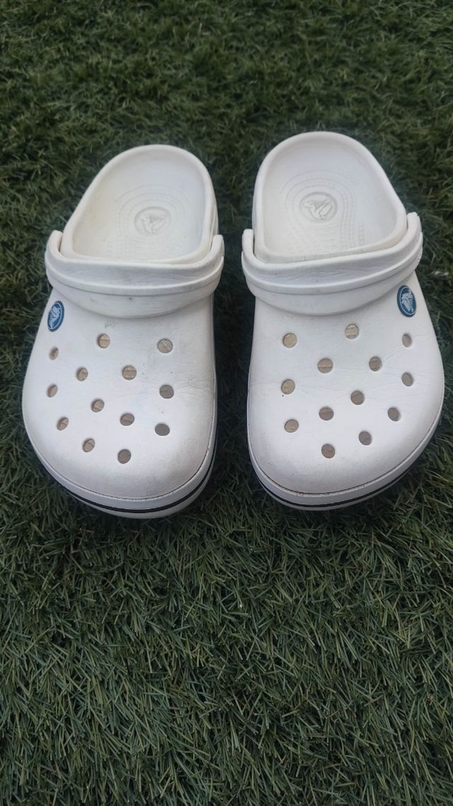 CROCS