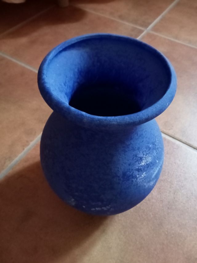 Jarrón azul sin brillo