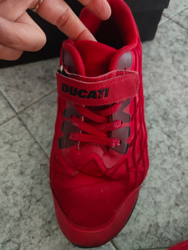 Scarpe ducati n 34 bambino