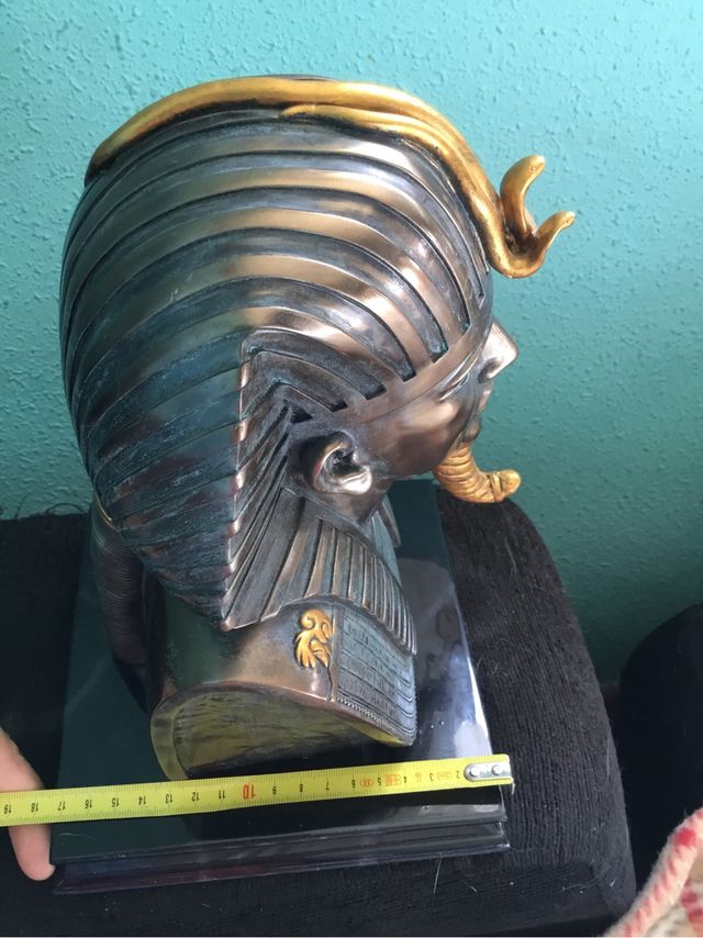 Bellissimo busto egiziano di altissima qualità