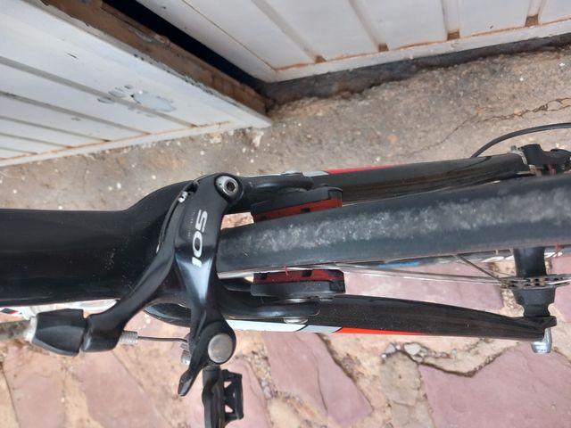 Bici da strada in carbonio