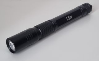 TORCIA PORTATILE 15W NERA TORCIA PER CAMPEGGIO