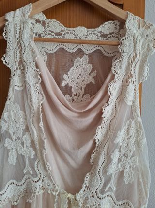 Chaleco de fantasía crema/beige con bordados